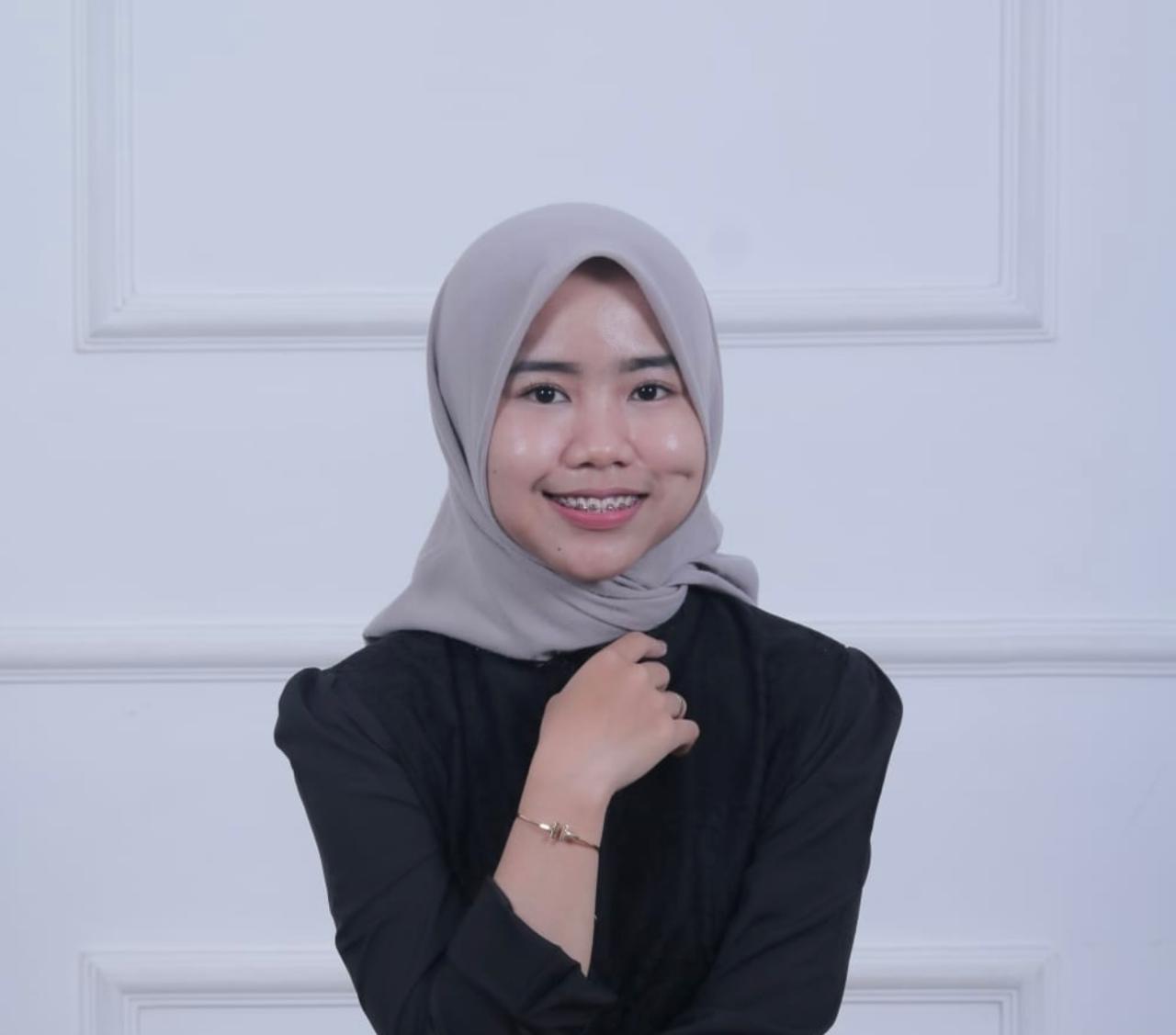 VERA CERELIA YOLANDA