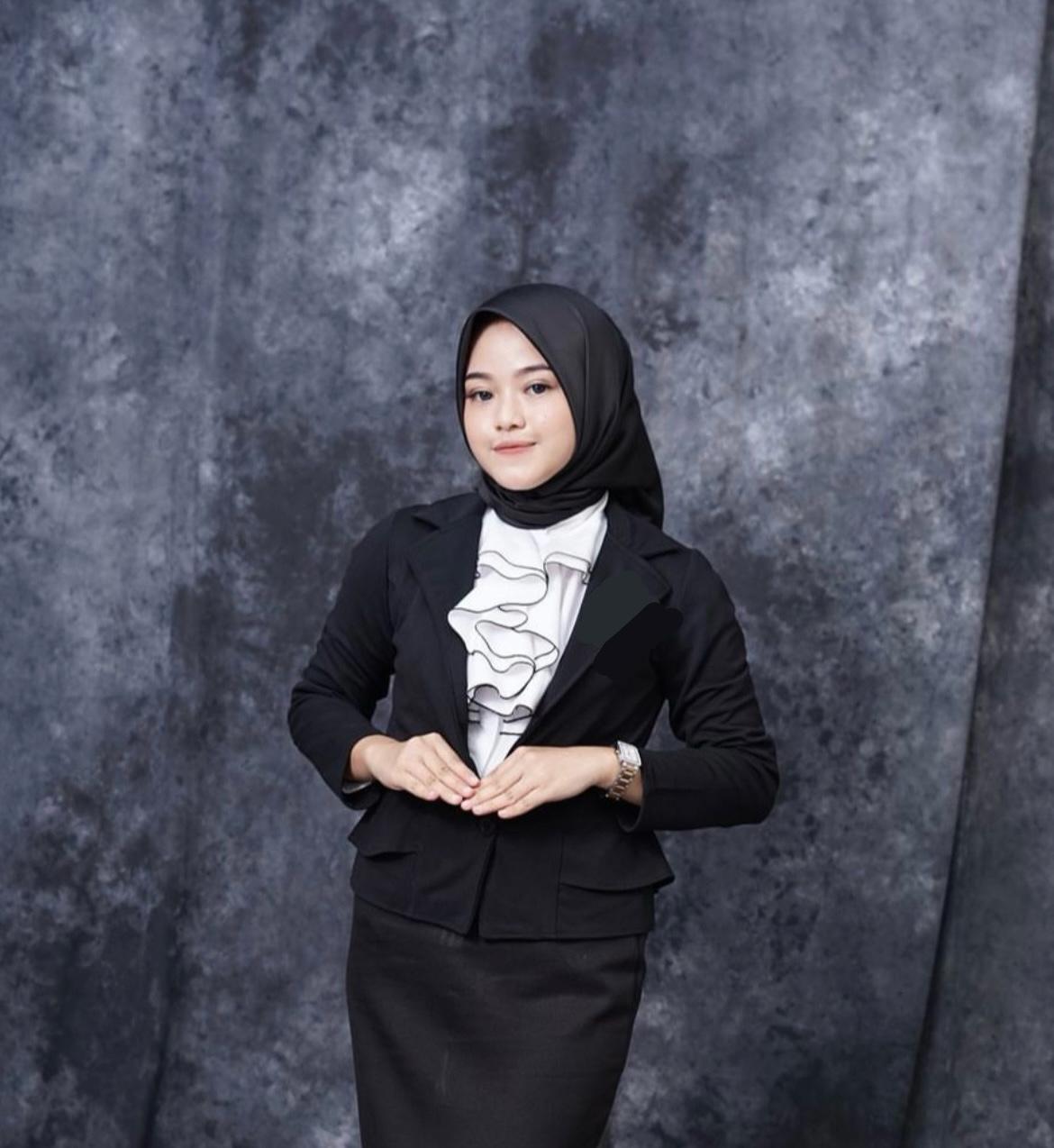 KHAILA SYALFA RESVI AZAHRA