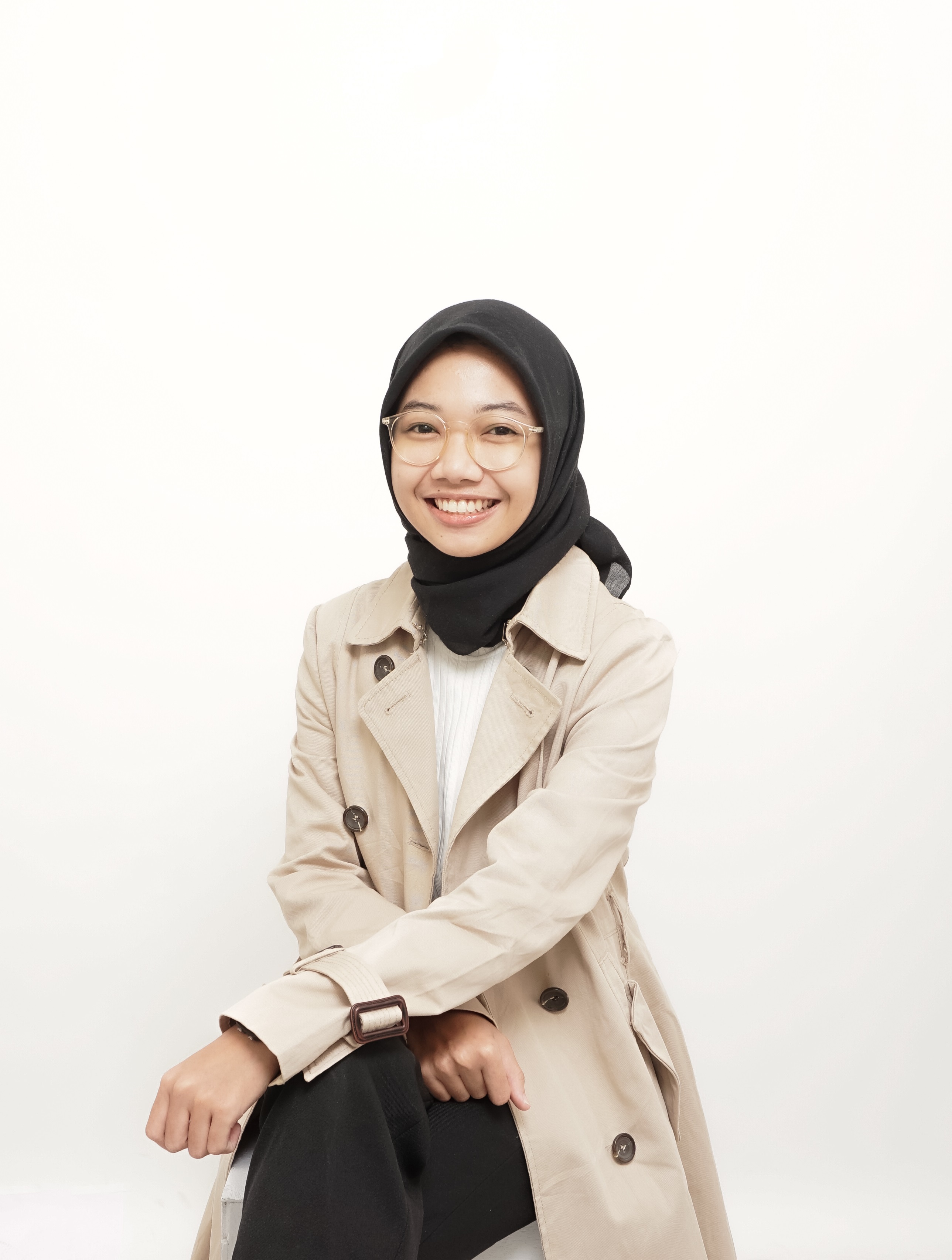 Dwi Esti Dina Sabira