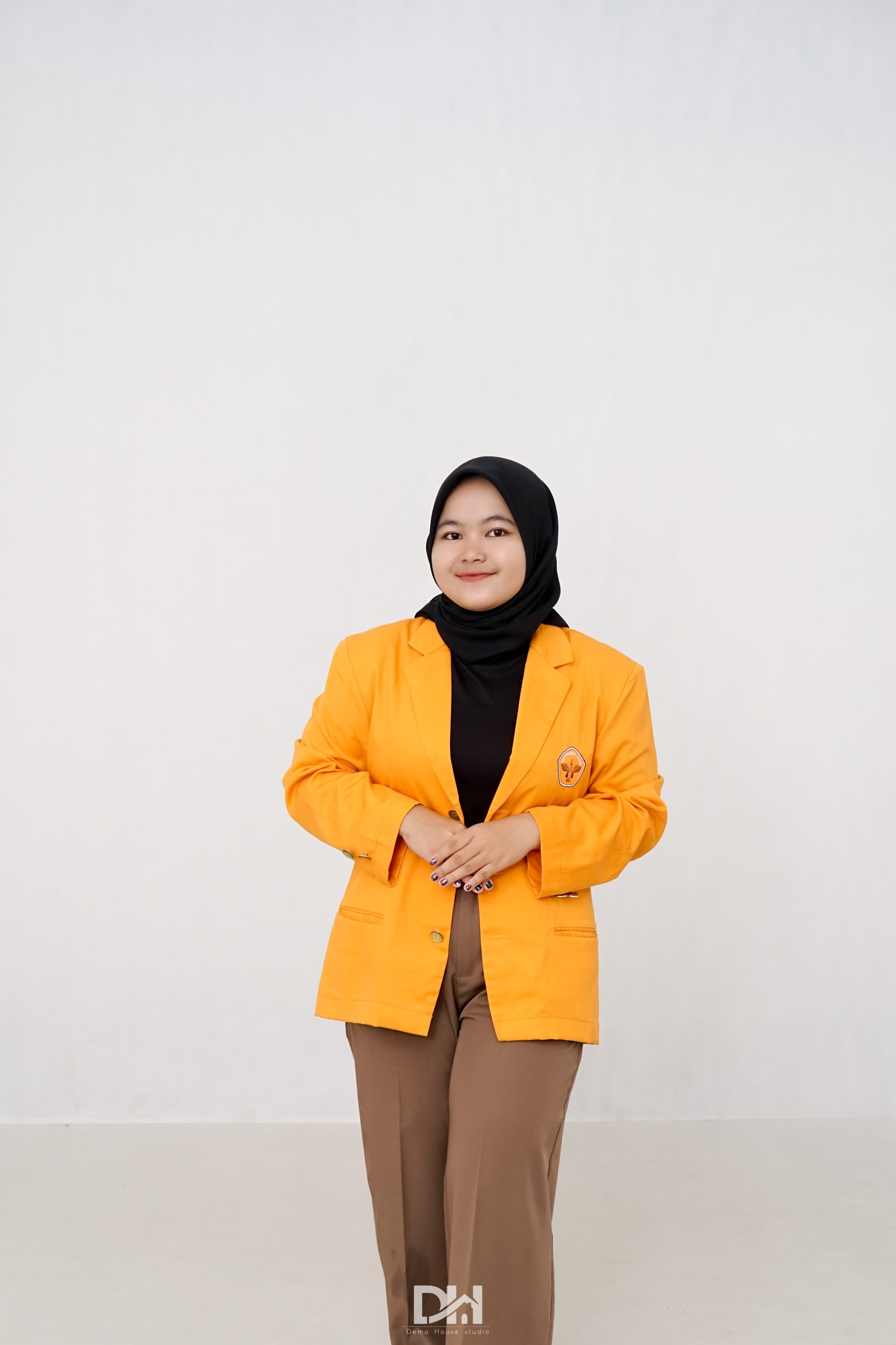 Yustania Ari Dewi