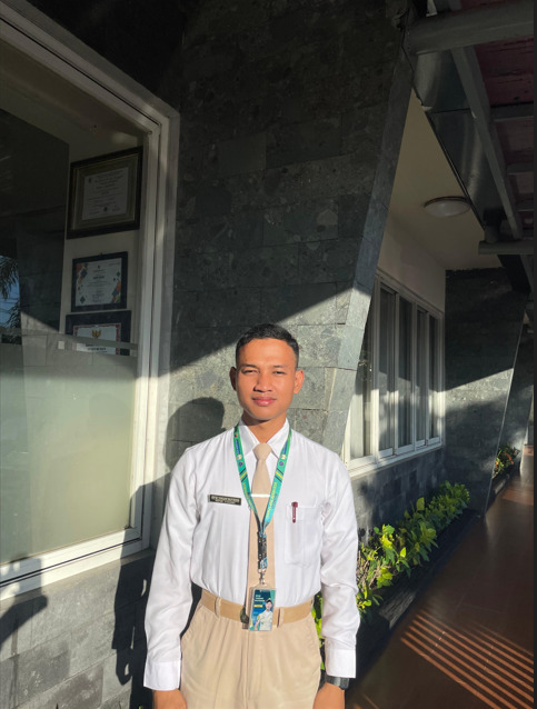 Rifqi Yanuar Mufiddin, S.Tr.T