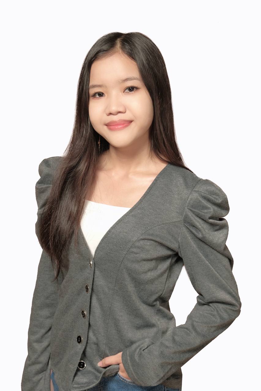 Eveline Kristiani Santoso