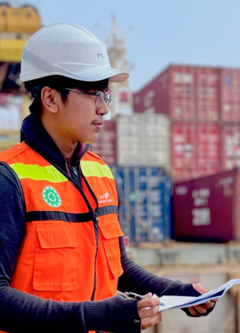 FADLURAHMAN RIDWAN PRAWIRA