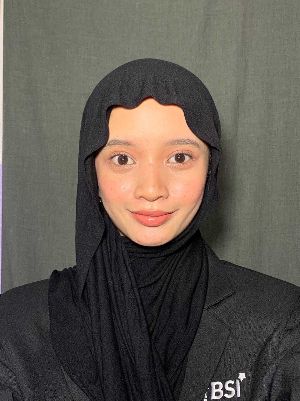 Agnia Aura Azzahra