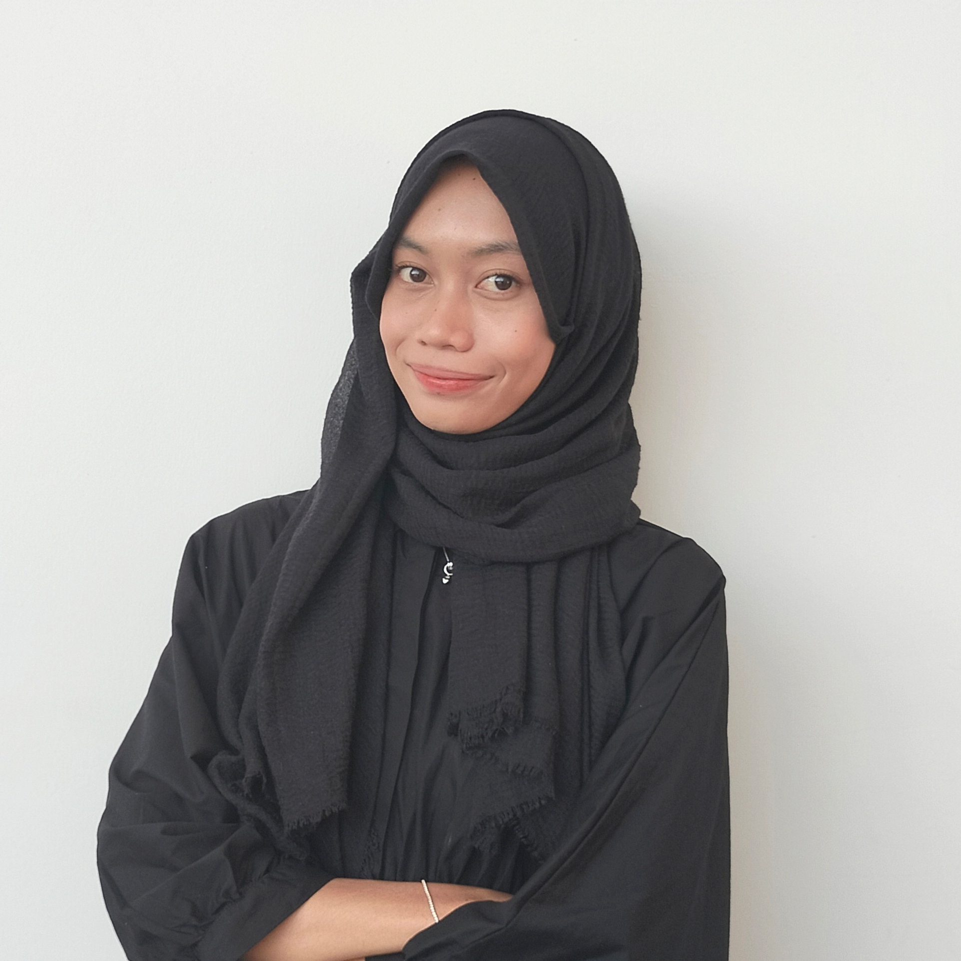 QHUROTA SYAFRIA ISNAENI